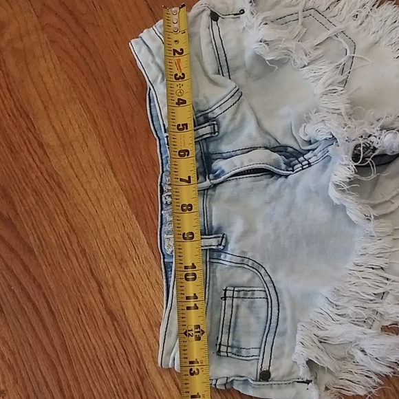 Machine Pour Neuf Mode shorts. - Picture 4 of 12